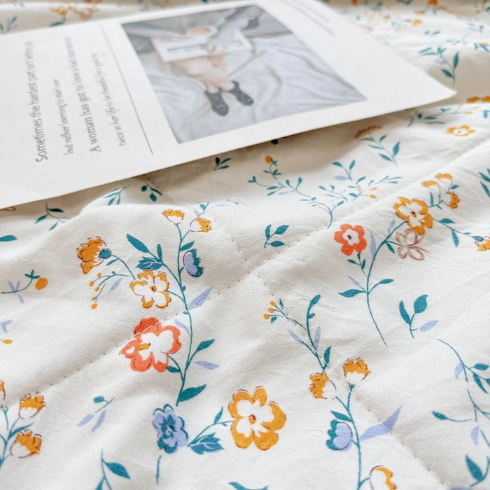 91家纺网 家纺一手货源 找家纺 富艺隆 2025新款A类水洗棉双层纱夏被水洗棉麻空调被直播爆款大豆夏被 西野暮色