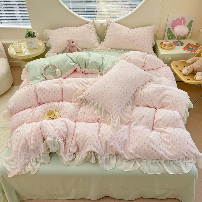 91家纺网 家纺一手货源 找家纺 苏拉家居 2025新款雪纺花边云感提花针织双层纱四件套 粉黛