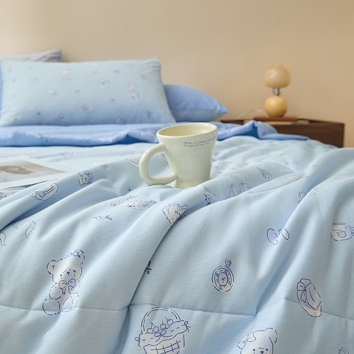 91家纺网 家纺一手货源 找家纺 宝士康家纺 2025新款10A抗菌全棉夏被四件套（床单款） 布偶小熊