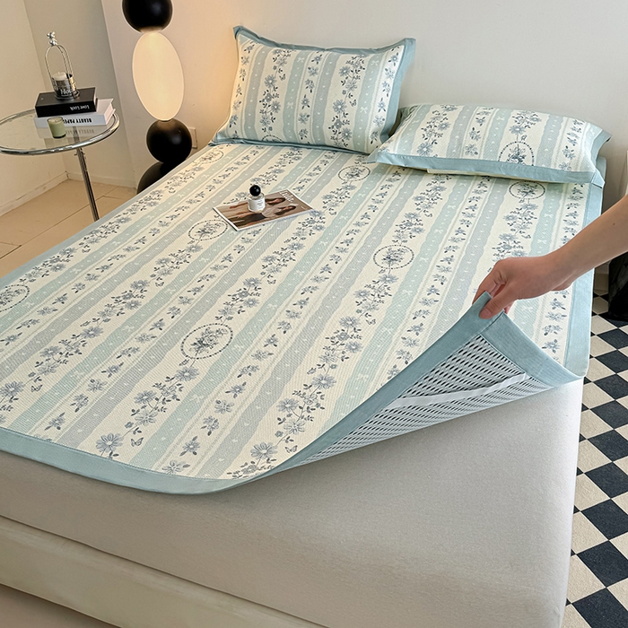 91家纺网 家纺一手货源 找家纺 格真2025新款简约印花冰藤席席子凉席 一路繁花-兰