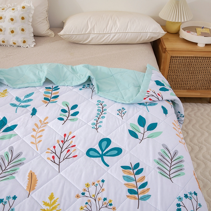 91家纺网 家纺一手货源 找家纺 富艺隆 2025新款超声波亲肤绒夏被夏凉被直播爆款超声波夏被空调被 春语