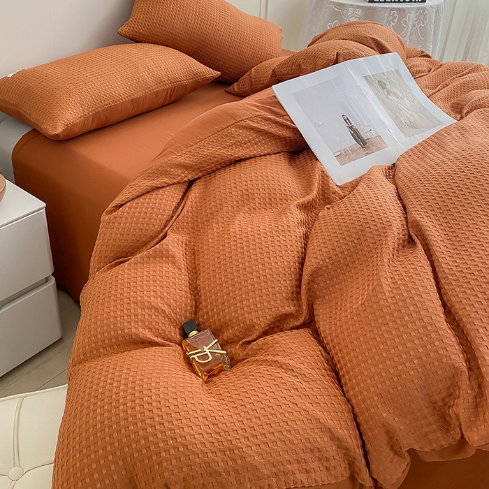 91家纺网 家纺一手货源 找家纺 仟网汇 2025新款华夫格森语系列四件套北欧简约风 焦糖