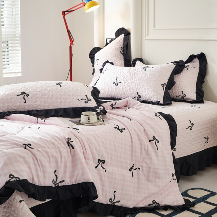 91家纺网 家纺一手货源 找家纺 蝶帕家纺 2025新款法式赫本风韩版花边床盖款夏被四件套 半旧时光