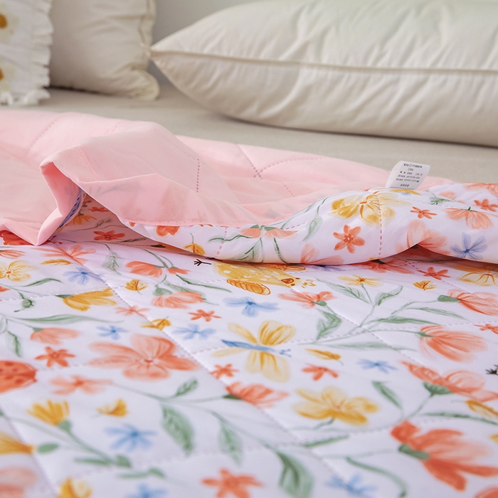 91家纺网 家纺一手货源 找家纺 富艺隆 2025新款超声波亲肤绒夏被夏凉被直播爆款超声波夏被空调被 鸟语花香