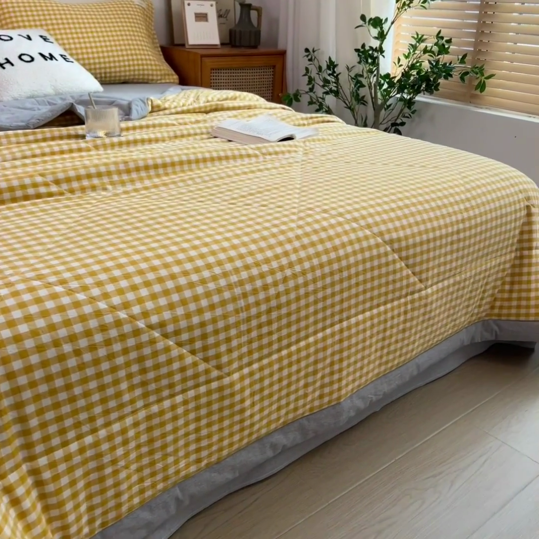 91家纺网 家纺一手货源 找家纺 宝士康家纺 2025新款10A抗菌无印风夏被 被子被芯 小黄格