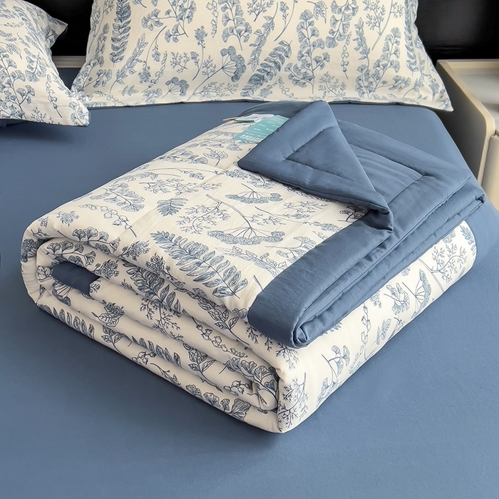 91家纺网 家纺一手货源 找家纺 宝士康家纺 2025新款10A抗菌双层纱印花夏被 青花瓷