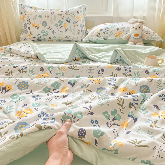 91家纺网 家纺一手货源 找家纺 宝士康家纺 2025新款水洗棉超声波压花夏被 被子被芯 陌上花开