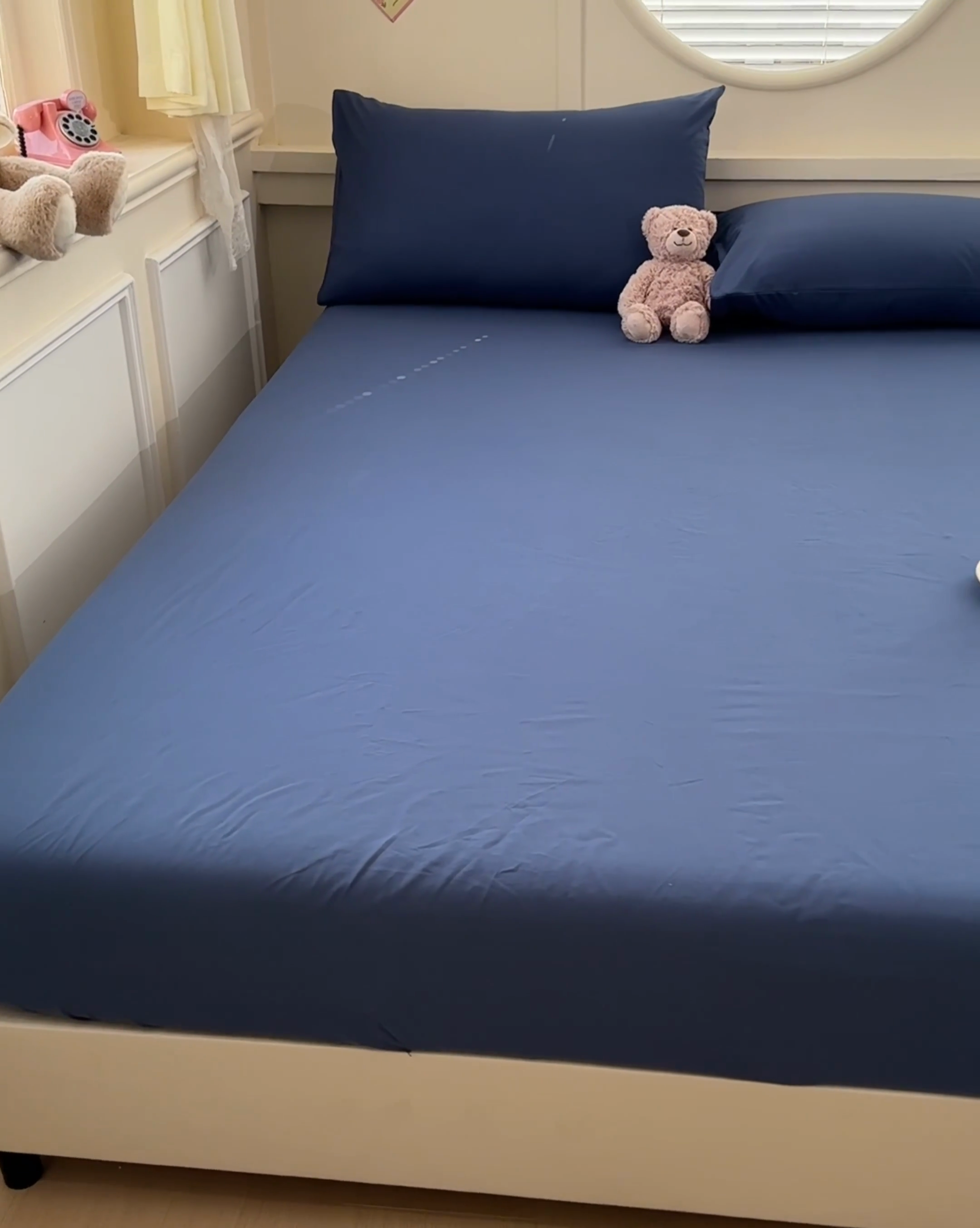 91家纺网 家纺一手货源 找家纺 2025新款全棉A类简约素色水洗棉纯棉单床笠 宝石蓝