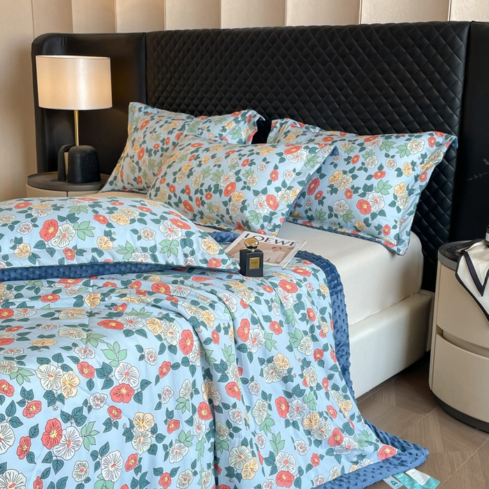 91家纺网 家纺一手货源 找家纺 宝士康家纺 2025新款10A抗菌双层纱豆豆绒夏被 青阳蓝