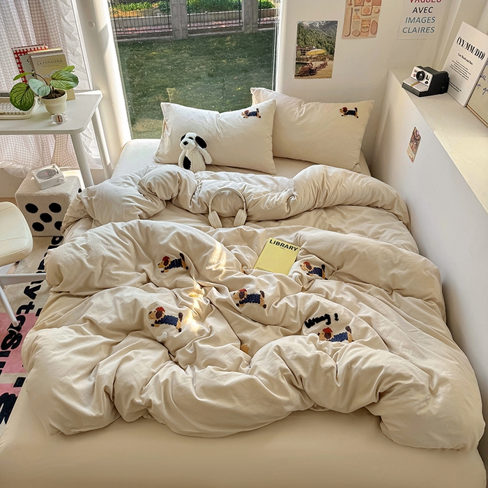 91家纺网 家纺一手货源 找家纺 耀达家居 2025新款A类水洗棉毛巾绣四件套 腊肠狗