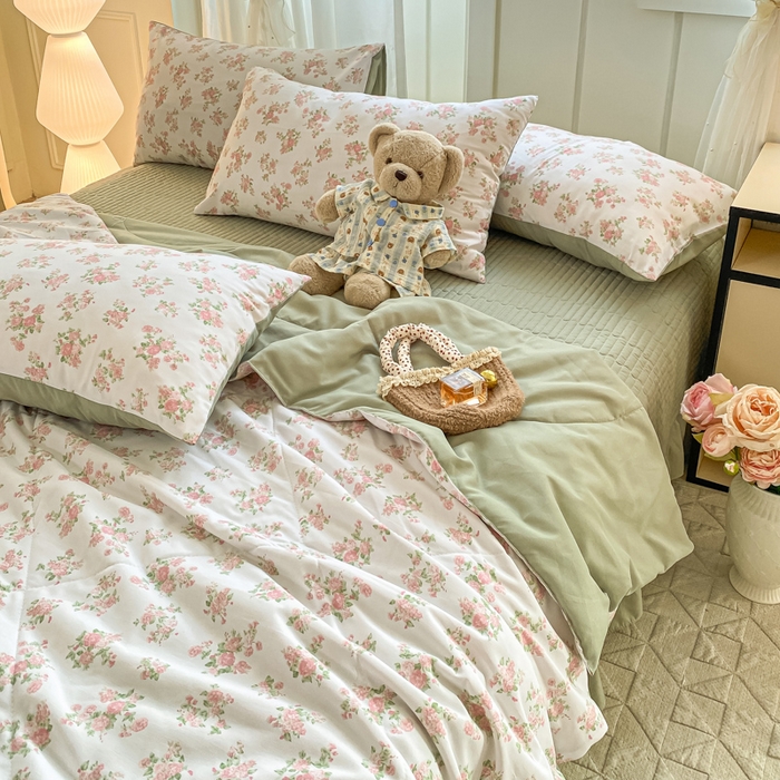 91家纺网 家纺一手货源 找家纺 2025新款针织双层纱夏被床盖四件套单夏被单床盖单品 蔷薇之恋