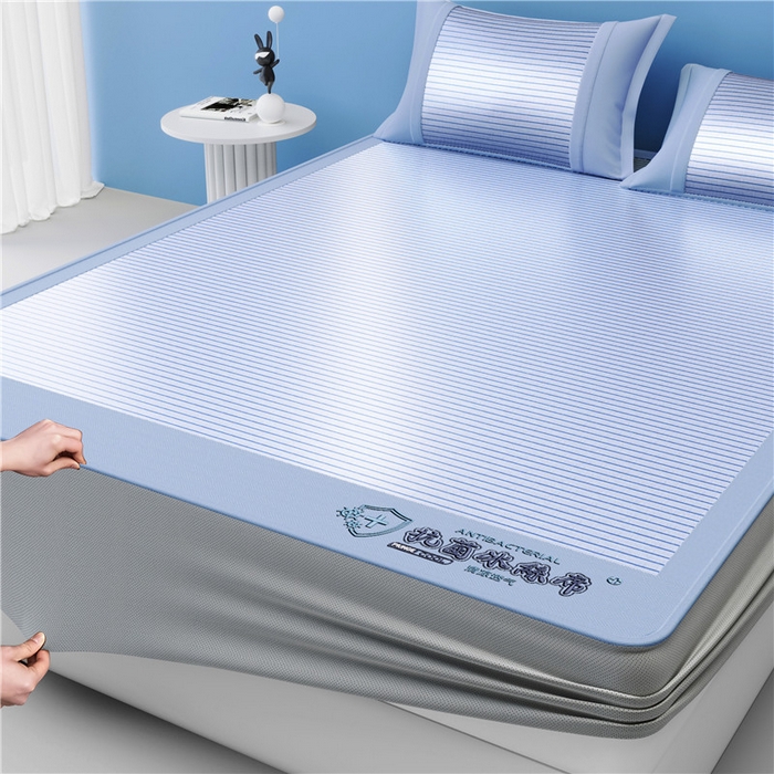 91家纺网 家纺一手货源 找家纺 2025新款清凉舒适负离子抗菌冰丝席凉席席子 抗菌蓝色