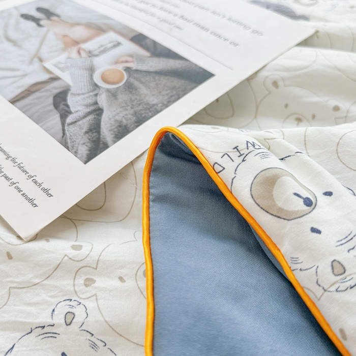 91家纺网 家纺一手货源 找家纺 富艺隆 2025新款A类水洗棉双层纱夏被水洗棉麻空调被直播爆款大豆夏被 嘟嘟小熊