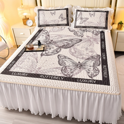 91家纺网 家纺一手货源 找家纺 （总）炫拼家纺 2025新款凉感丝印花床裙款乳胶凉席三件套