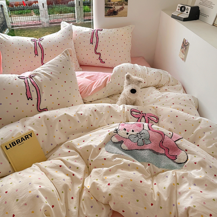 91家纺网 家纺一手货源 找家纺 耀达家居 2025新款A类水洗棉毛巾绣四件套 甜心猫咪