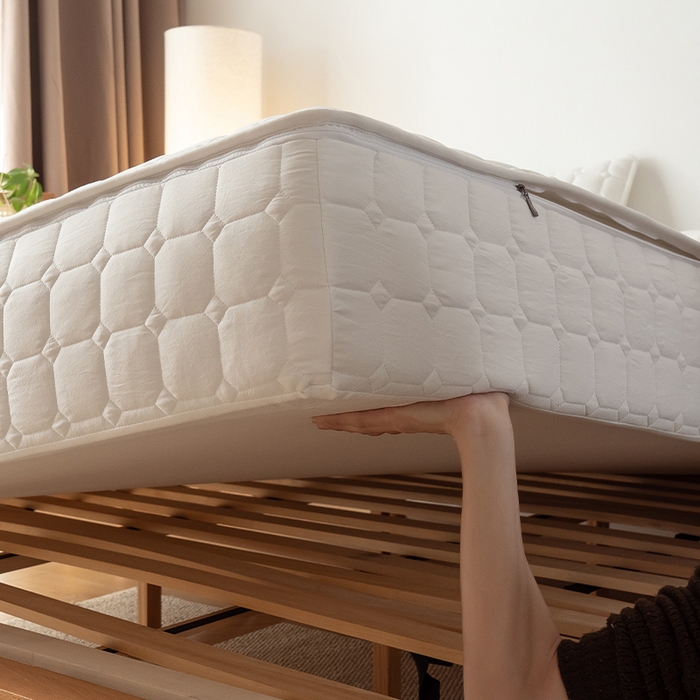 91家纺网 家纺一手货源 找家纺 叠派家纺 2025新款5A抗菌A类夹棉床笠经典款防水款系列 五面夹棉-经典格荧月白