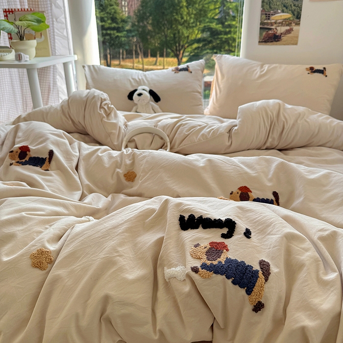 91家纺网 家纺一手货源 找家纺 耀达家居 2025新款A类水洗棉毛巾绣四件套 腊肠狗