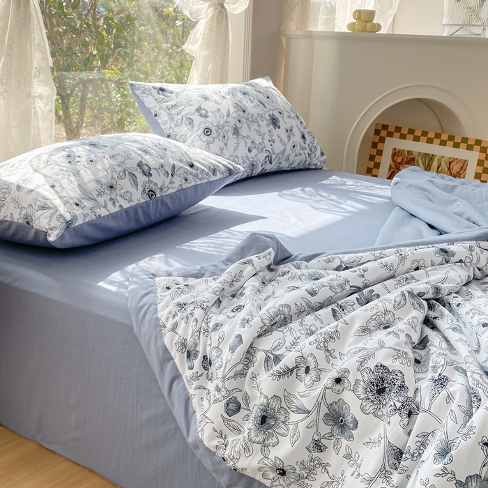 91家纺网 家纺一手货源 找家纺 爱彼家纺 2025新款小碎花水洗棉法式夏被四件套 糯糯棉法式夏被-水墨花园