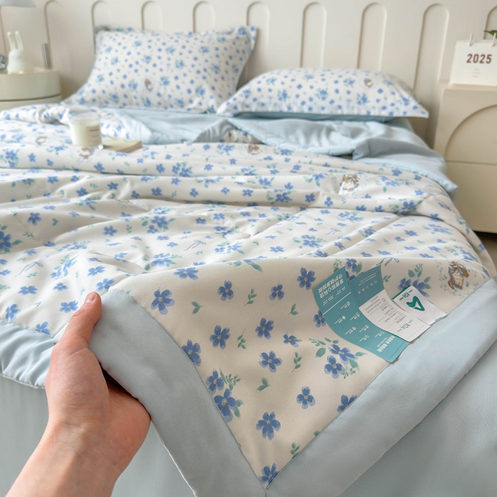 91家纺网 家纺一手货源 找家纺 宝士康家纺 2025新款10A抗菌针织夏被四件套 兰朵朵