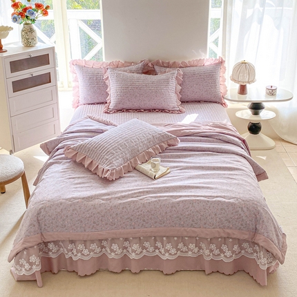 91家纺网 家纺一手货源 找家纺 2025新款直播热款A类针织棉双层纱床盖款夏被四件套 紫苏