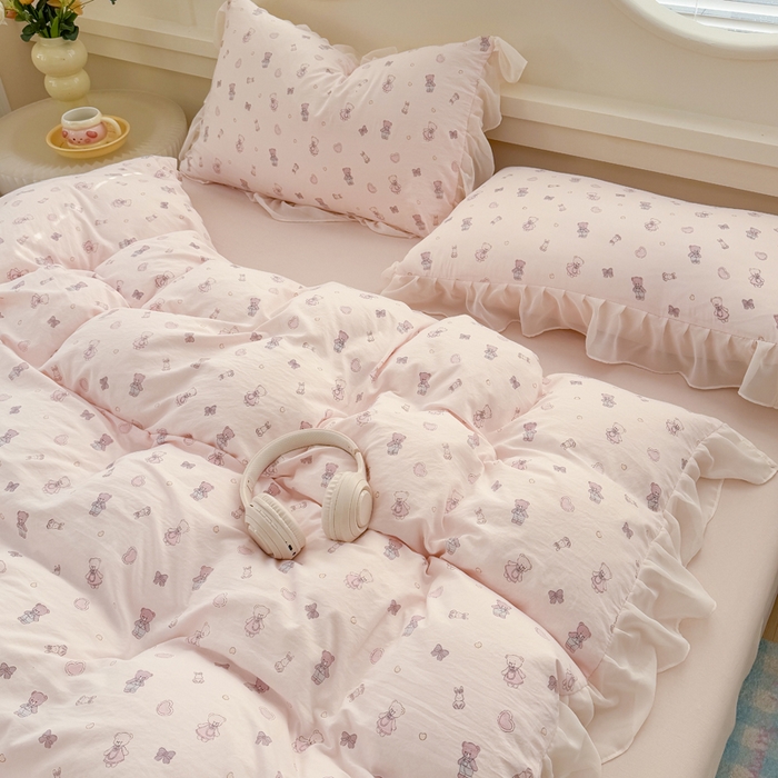 91家纺网 家纺一手货源 找家纺 苏拉家居 2025新款雪纺花边云感提花针织双层纱四件套 宠你