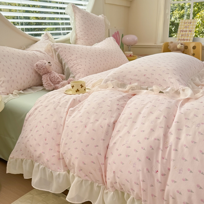 91家纺网 家纺一手货源 找家纺 苏拉家居 2025新款雪纺花边云感提花针织双层纱四件套 粉黛