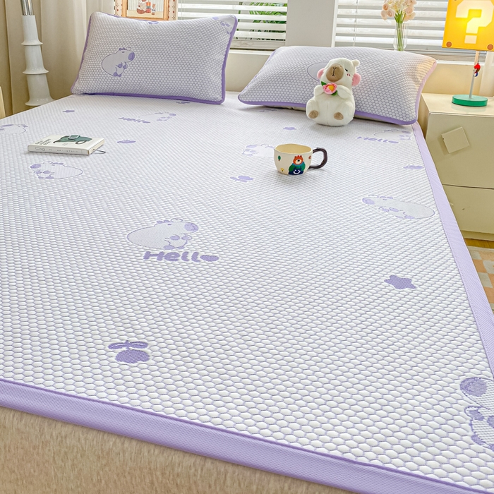 91家纺网 家纺一手货源 找家纺 春寻家纺 2025新款冰豆豆冰丝凉席-卡皮巴拉系列 床单款-卡皮巴拉-紫