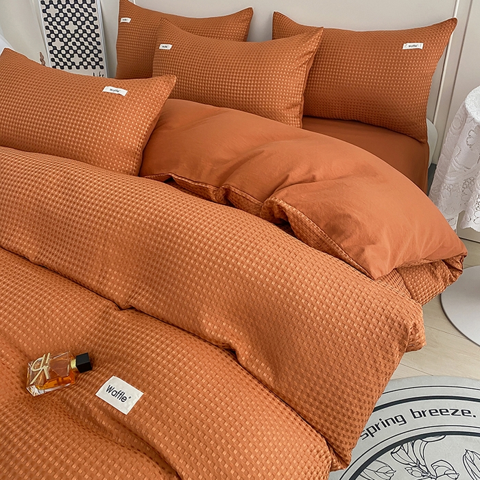 91家纺网 家纺一手货源 找家纺 仟网汇 2025新款华夫格森语系列四件套北欧简约风 焦糖