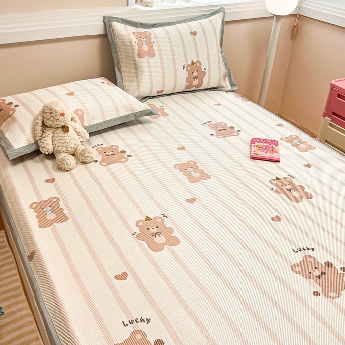 91家纺网 家纺一手货源 找家纺 慕尚家纺 2025新款数码印花床席床笠款冰藤席 床笠款-小熊物语