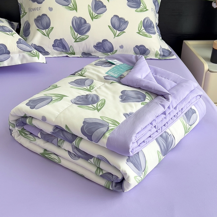 91家纺网 家纺一手货源 找家纺 宝士康家纺 2025新款10A抗菌双层纱印花夏被 郁金紫