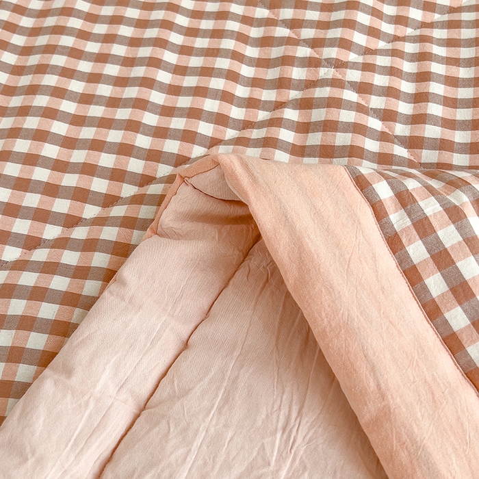 91家纺网 家纺一手货源 找家纺 宝士康家纺 2025新款10A抗菌无印风夏被四件套 玉小格