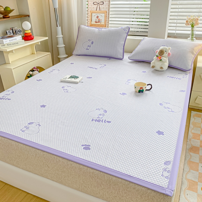 91家纺网 家纺一手货源 找家纺 春寻家纺 2025新款冰豆豆冰丝凉席-卡皮巴拉系列 床单款-卡皮巴拉-紫