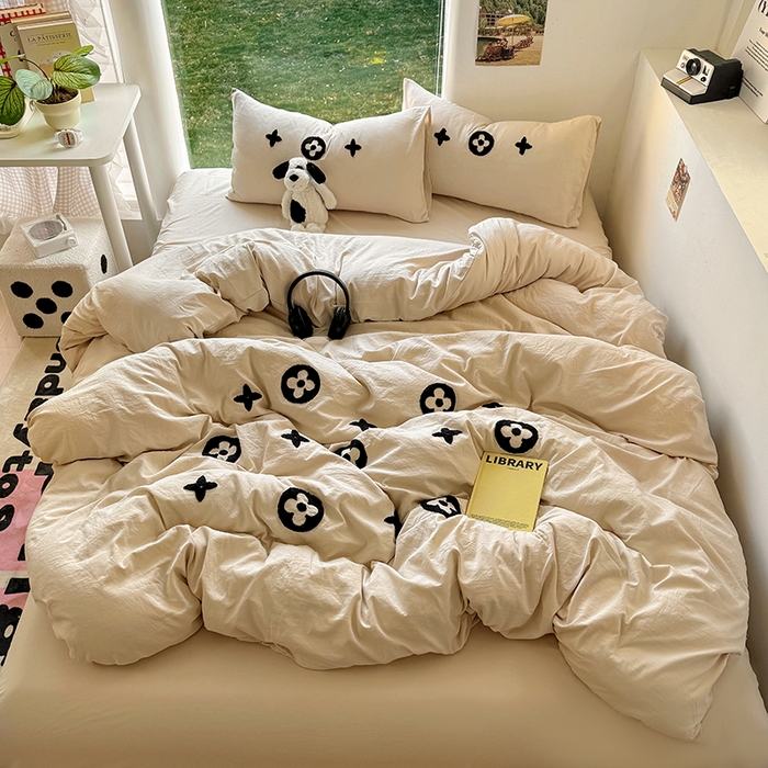 91家纺网 家纺一手货源 找家纺 耀达家居 2025新款A类水洗棉毛巾绣四件套 四叶草-咖