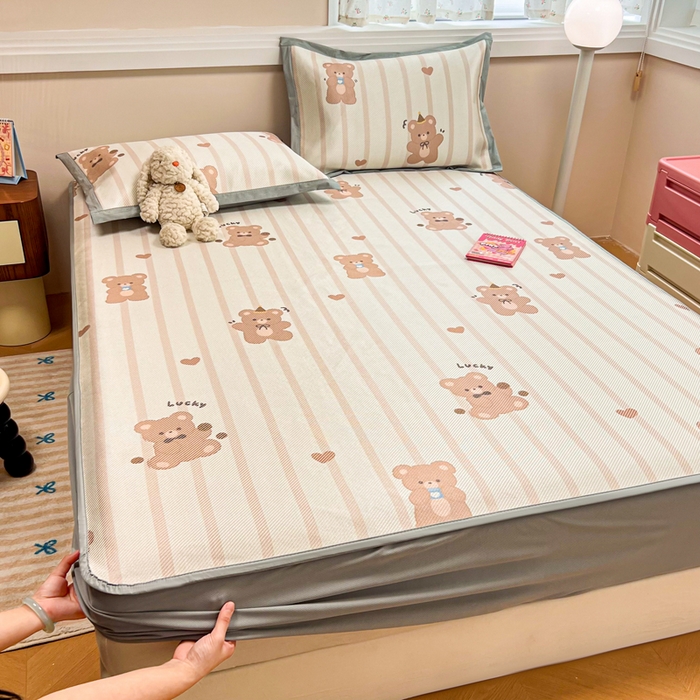 91家纺网 家纺一手货源 找家纺 慕尚家纺 2025新款数码印花床席床笠款冰藤席 床笠款-小熊物语