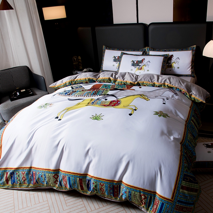 91家纺网 家纺一手货源 找家纺 爵仕家纺 2025新款轻奢潮牌水洗真丝四件套 陶瓷白