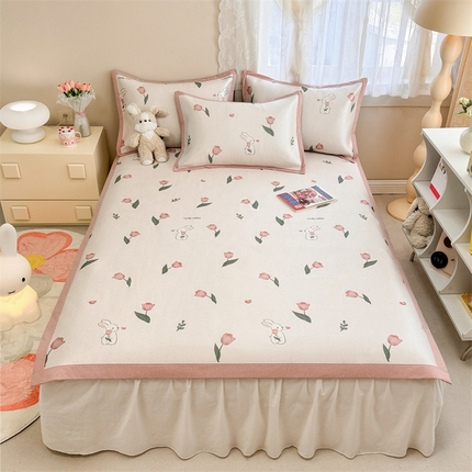 2025新款懒猫600D数码印花冰藤凉席 花田小兔