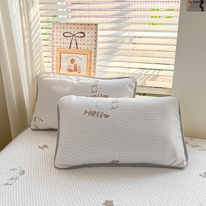 91家纺网 家纺一手货源 找家纺 春寻家纺 2025新款冰豆豆冰丝凉席-卡皮巴拉系列 床笠款-卡皮巴拉-咖