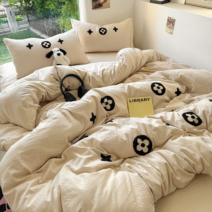 91家纺网 家纺一手货源 找家纺 耀达家居 2025新款A类水洗棉毛巾绣四件套 四叶草-咖