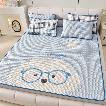 91家纺网 家纺一手货源 找家纺 炫拼家纺 2025新款凉感丝大版乳胶凉席三件套 哈尼小狗