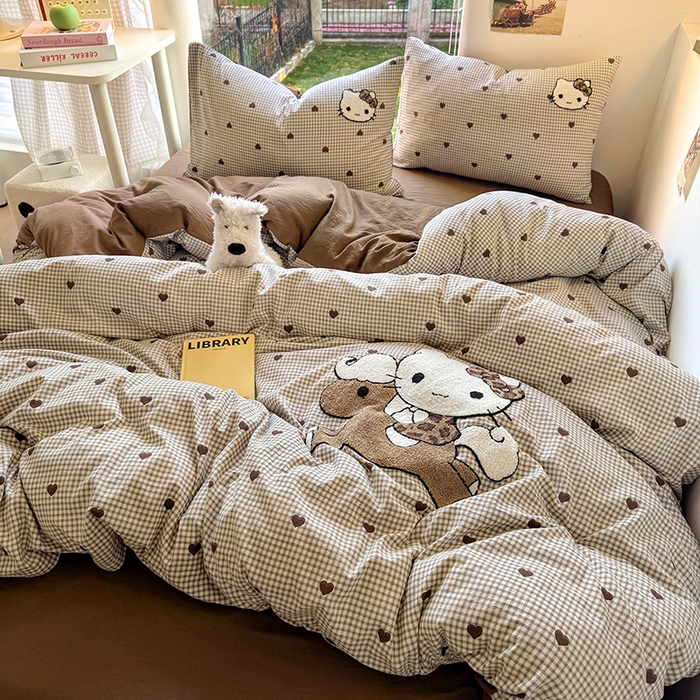 91家纺网 家纺一手货源 找家纺 耀达家居 2025新款A类水洗棉毛巾绣四件套 美拉德凯蒂