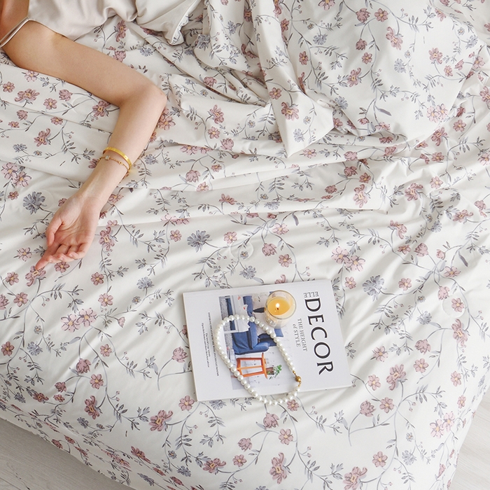 91家纺网 家纺一手货源 找家纺 梦恬佳 2025新款印花凉感丝夏凉被 春上