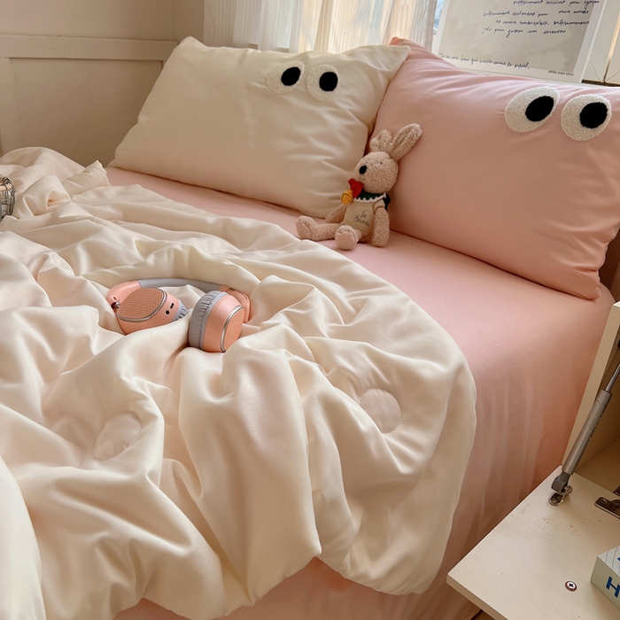 91家纺网 家纺一手货源 找家纺 慕尚家纺 2025新款大眼萌仔夏被 大眼萌 米白粉