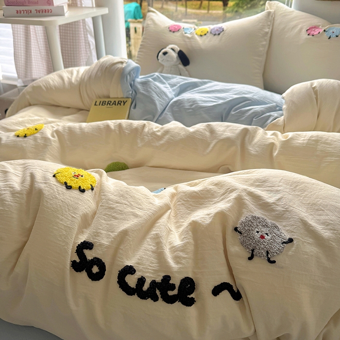 91家纺网 家纺一手货源 找家纺 耀达家居 2025新款A类水洗棉毛巾绣四件套 奇趣豆-燕麦