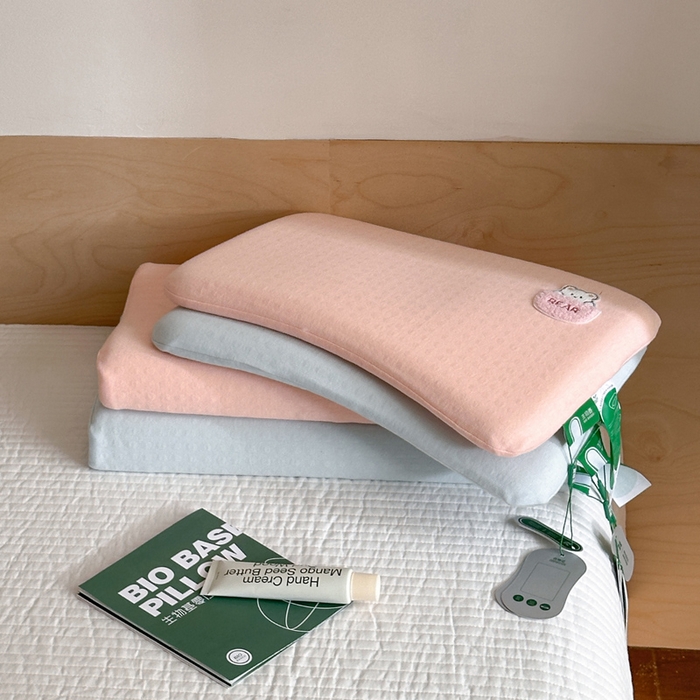 91家纺网 家纺一手货源 找家纺 伟邦枕芯 2025新款淘气熊生物机儿童枕头枕芯 蓝色低枕27*42cm一只