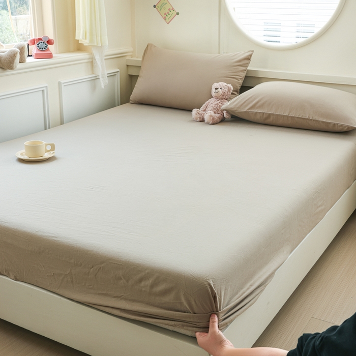 91家纺网 家纺一手货源 找家纺 2025新款全棉A类简约素色水洗棉纯棉单床笠 卡其