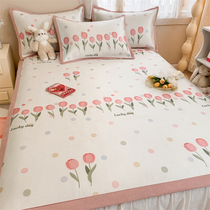 91家纺网 家纺一手货源 找家纺 2025新款懒猫600D数码印花冰藤凉席 浪漫郁金香