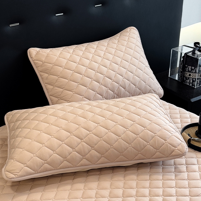 91家纺网 家纺一手货源 找家纺 叠派家纺 2025新款5A抗菌A类夹棉床笠经典款防水款系列 奶昔驼-小格子经典款