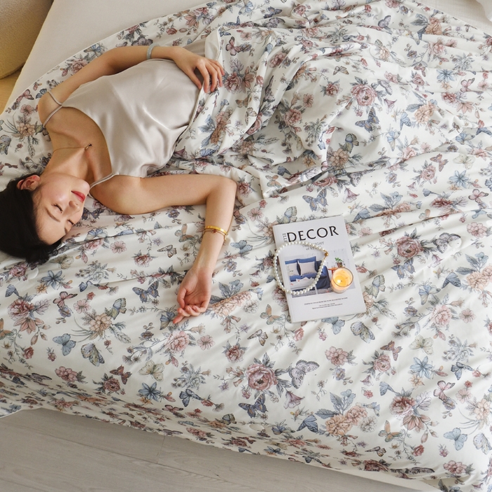 91家纺网 家纺一手货源 找家纺 梦恬佳 2025新款印花凉感丝夏凉被 晨露花果