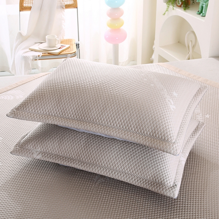 91家纺网 家纺一手货源 找家纺 尚品凤凰 2025新款小清新凉感超柔冰豆席凉席平铺款床笠款 飘羽-卡其