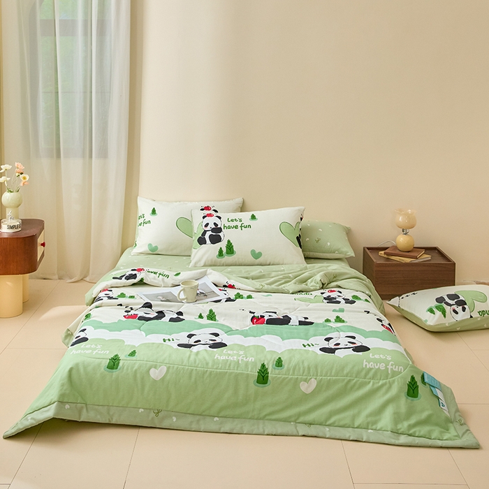 91家纺网 家纺一手货源 找家纺 宝士康家纺 2025新款10A抗菌全棉夏被四件套（床单款） 森林熊猫